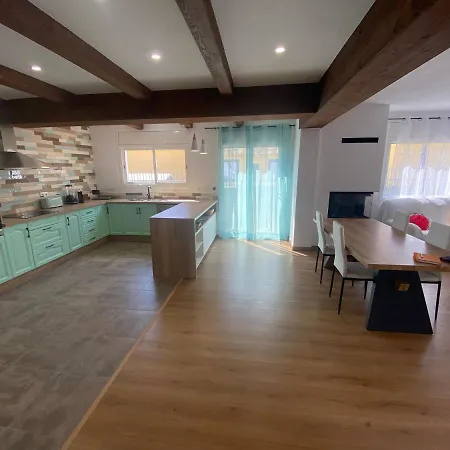 Casa Libelula * カステリョ・デンプリエス